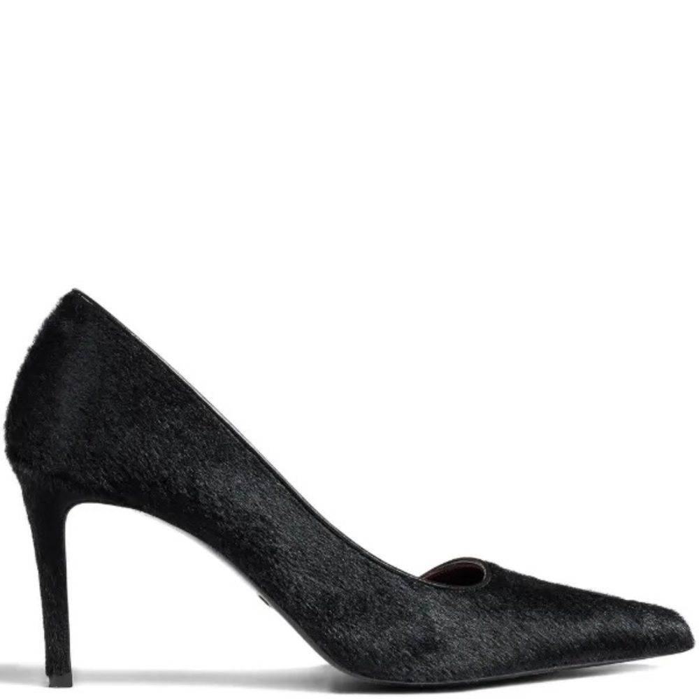 Stuart Weitzman Black Pointed-Toe Pump